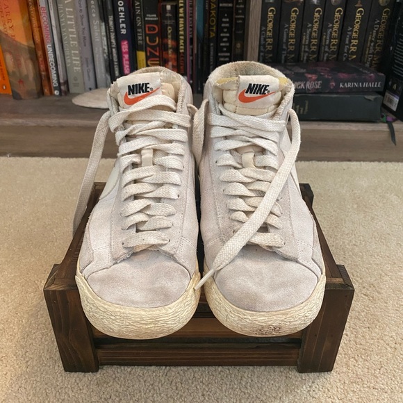 Nike High-Top Sneakers - Picture 2 of 5